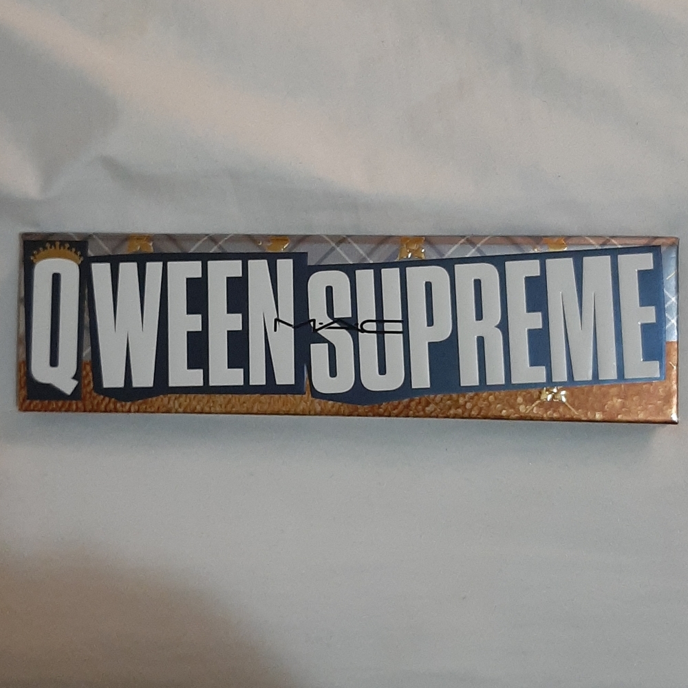 MAC eyeshadow palette